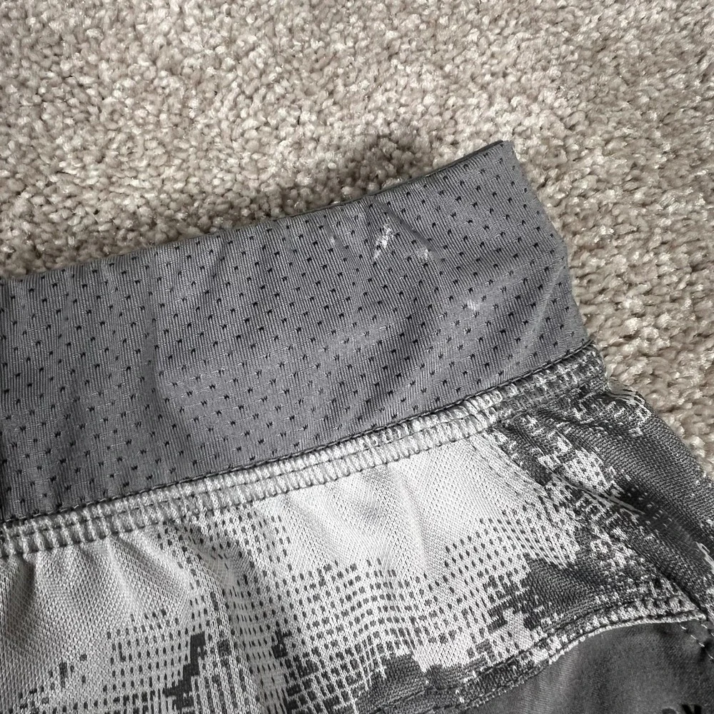 Adidas Mens AEROREADY Training Shorts Grey‎ Marble Print Zip Pockets GG2886 NEW